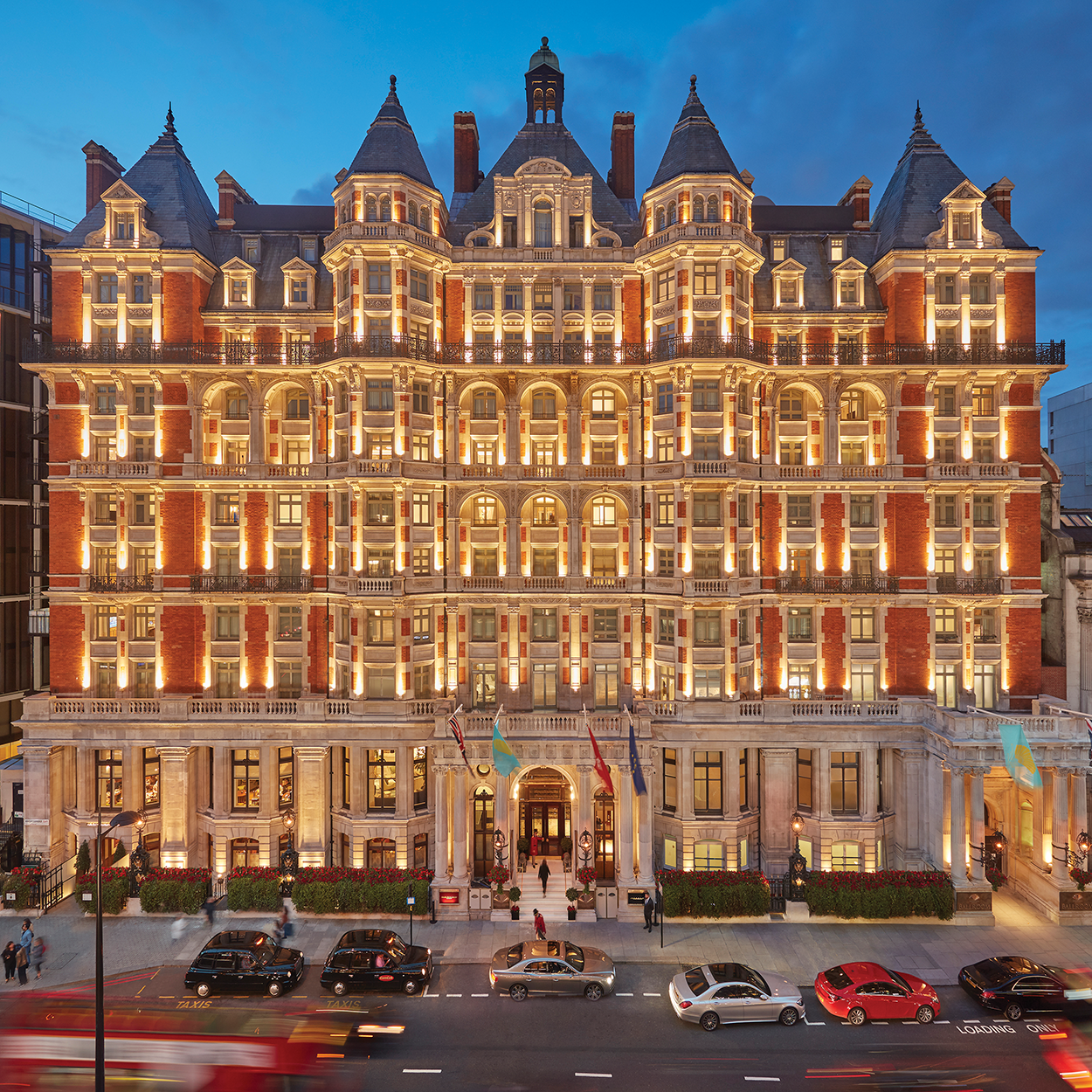 Mandarin Oriental Hyde Park, London, at Night