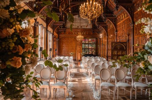 Great Hall Ceremony @thegolbornecollection Photographer Helen Abraham 3 Two Temple Place Westminster wedding